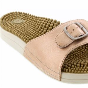 Kenkoh Chai V Champagne Sandals 40/9